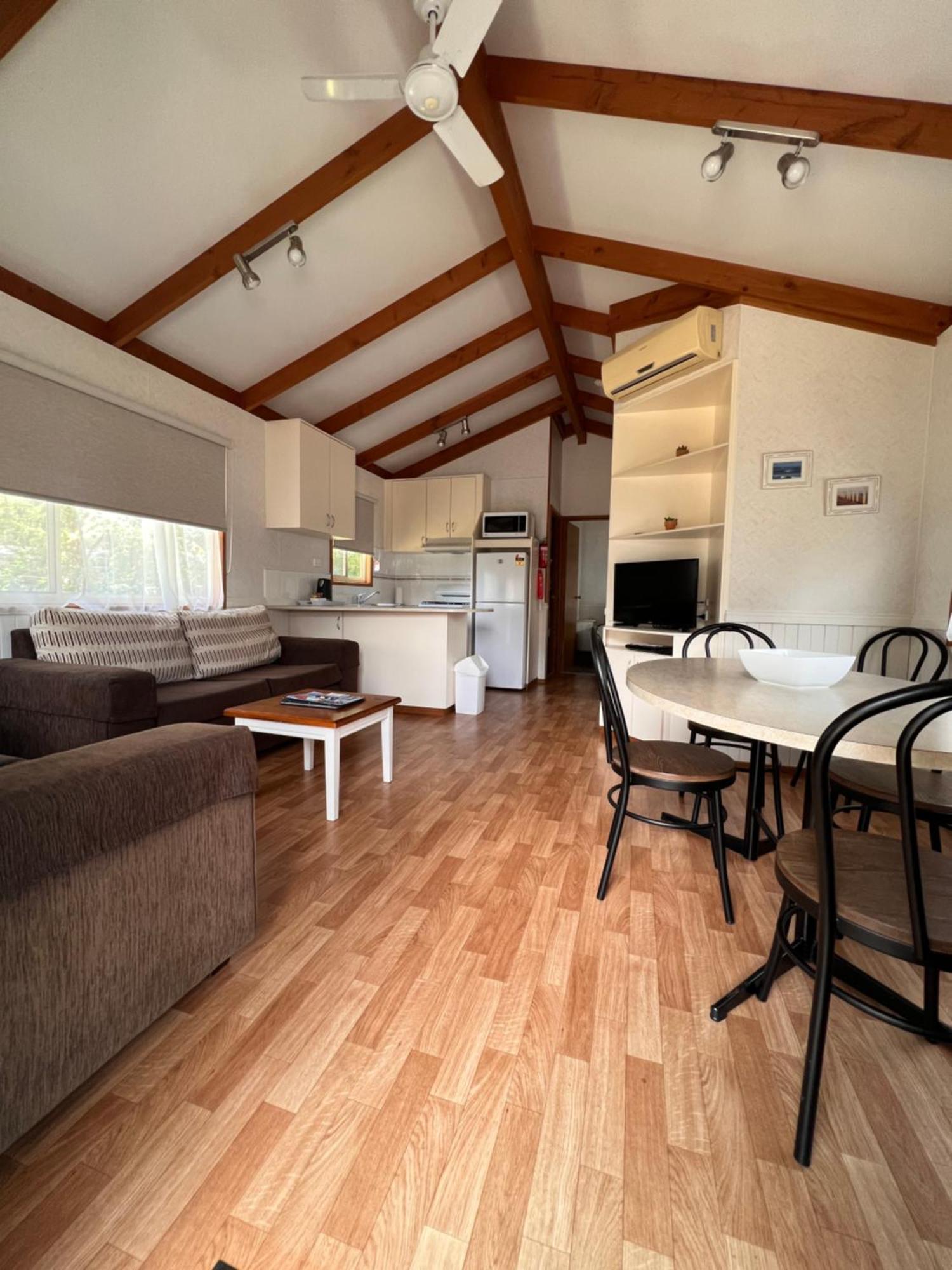 Ocean Grove Holiday Park Exterior photo